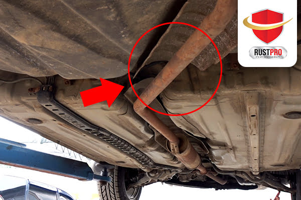 menghilangkan karat di kolong mobil