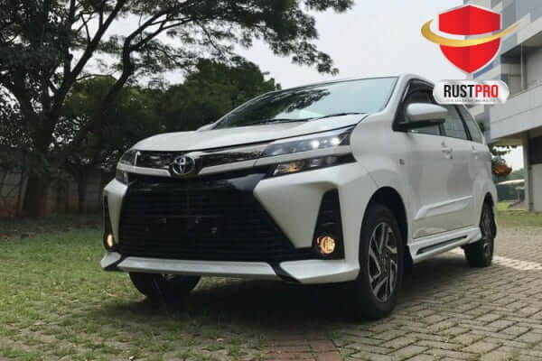 karat di fender roda karat di fender roda