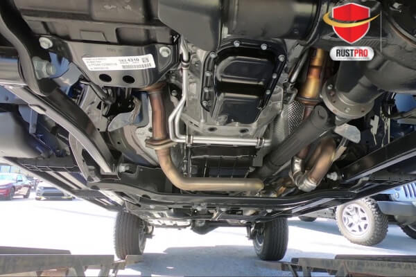 anti karat mobil bergaransi 8 tahun