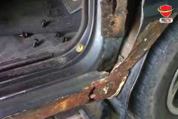 Kolong Mobil yang Berkarat