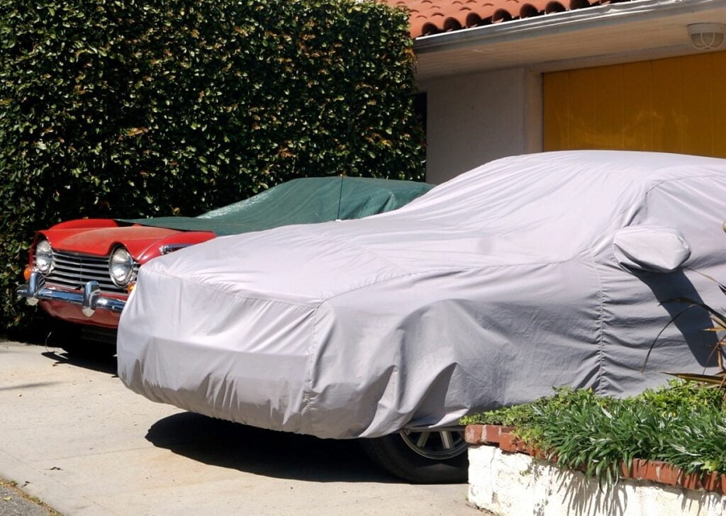 7 Cara Atasi Cat Mobil Belang Karena Cover, Yuk Simak!