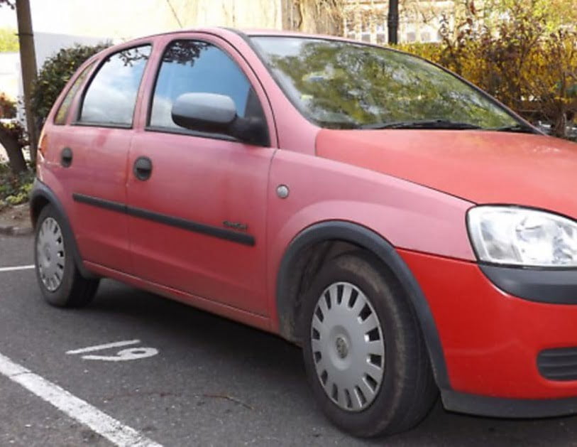 8 Cara Mengatasi Cat Mobil Tidak Rata yang Menyebalkan