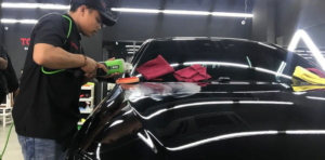 Memeriksa dan Merawat Bagian Coating yang Terkena Noda