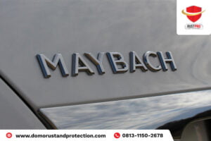 7 Penyebab Emblem Mobil Lepas Atau Copot Ini