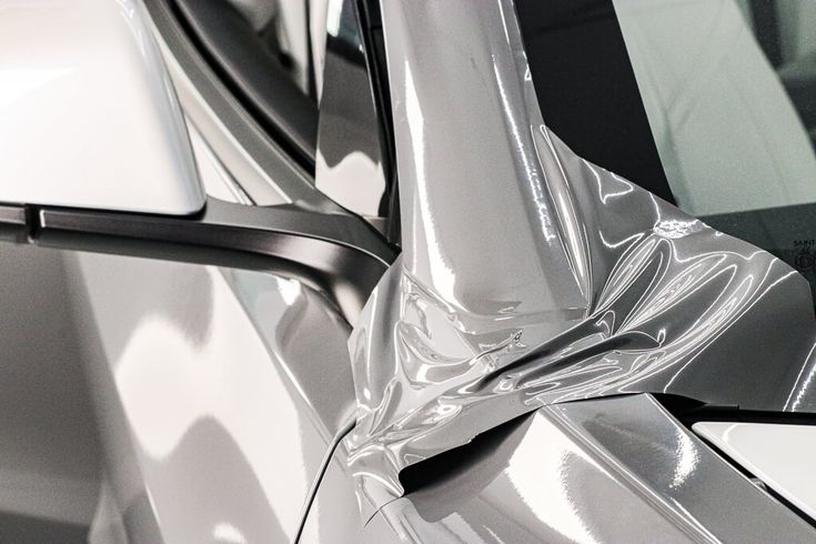 Perbedaan Wrapping dan Decal pada Body Mobil