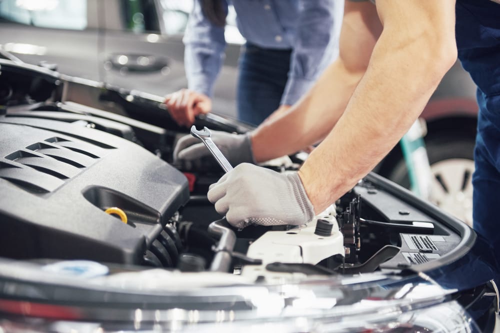 penyebab mesin mobil cepat panas