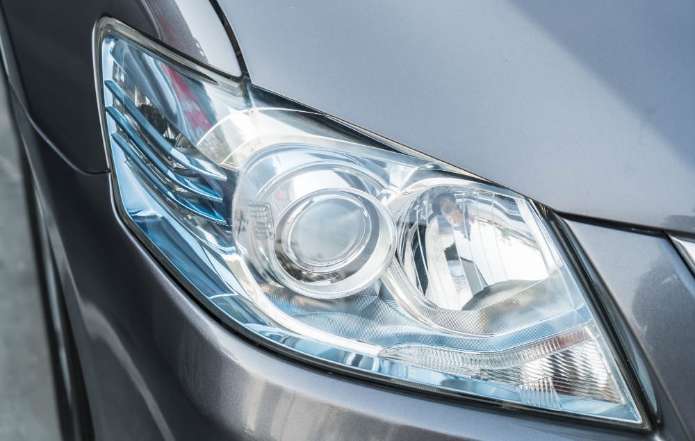 bahaya lampu mobil lupa dimatikan