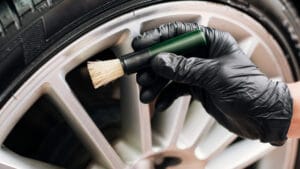 Efek ban mobil terlalu sering disemir